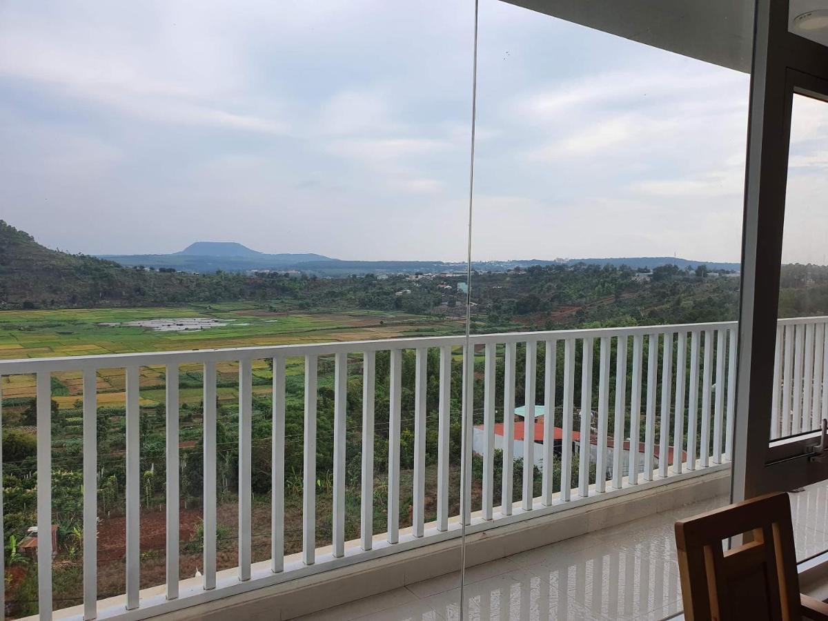 Minh Manh Hotel 2 Pleiku Bagian luar foto